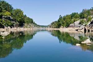 is it a river or a lake? with just this you could not tell